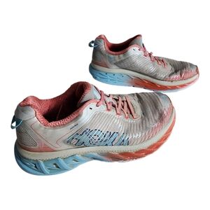 Hoka One One Arahi running shoes Women Sz 7.5  grey pink/coral Athletic Sporty